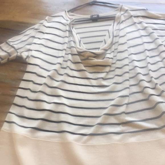 Striped cowl sweater - Picture 5 of 5